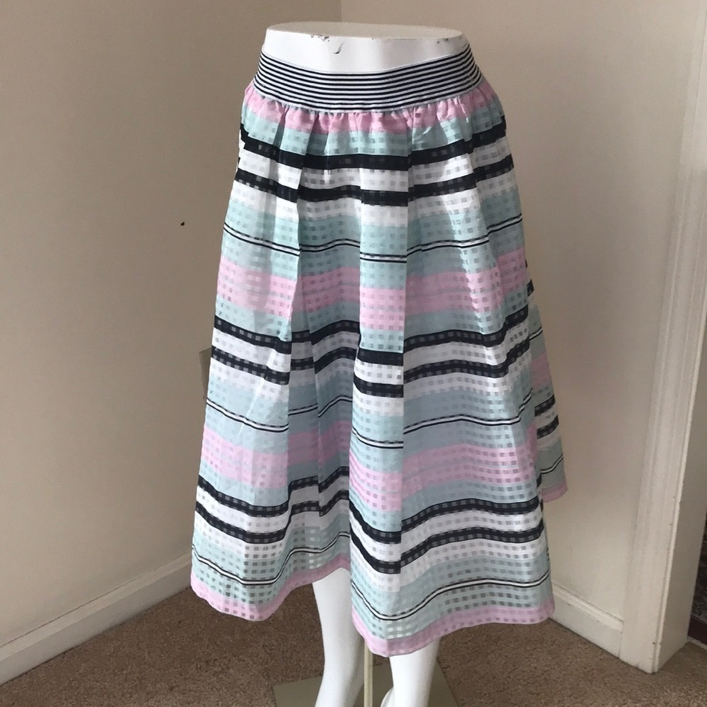 J.O.A medium green/ pink multi pleated skirt